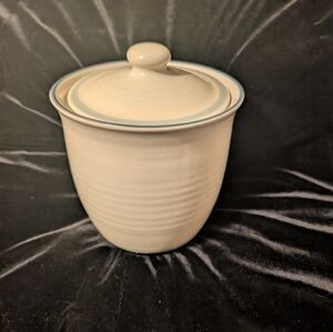 Pfaltzgraff  Cream Ceramic Jar with Lid
